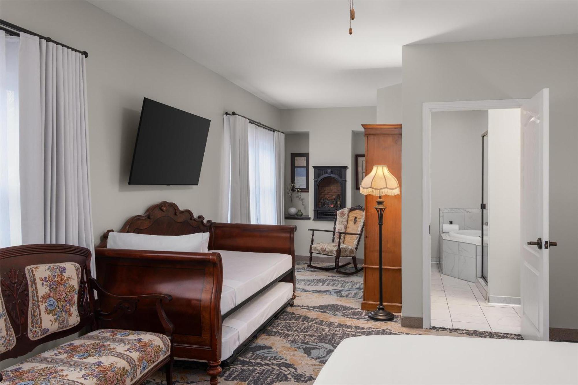 National Hotel Jackson, Tapestry Collection By Hilton Exterior photo
